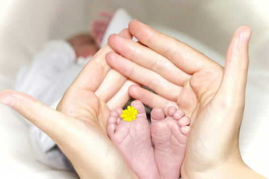 Mixing Refrigerated Breast Milk from Different Days: What You Need to Know